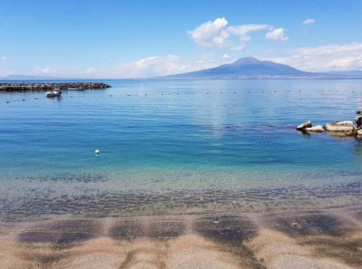Casa Marida Sea View Daire Vico Equense Dış mekan fotoğraf